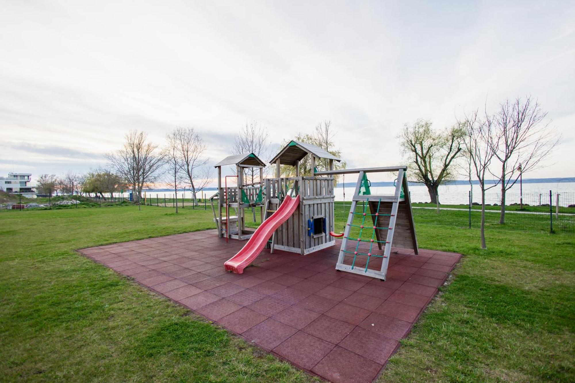 Marine Apartman By Bltn Siófok Exterior foto